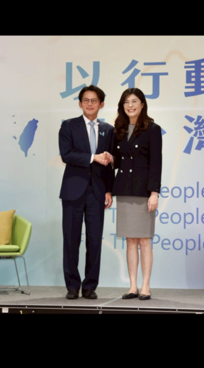 來來來怎麼樣怎麼樣🌸2028藍白合,反綠下架民進黨賴清德第一個沒連任總統粉絲團