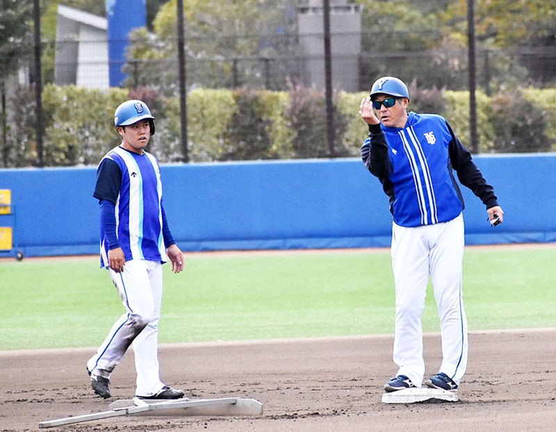 激レア☆横浜DeNAベイスターズ 石井琢朗コーチ 選手時代支給実使用Vジャン