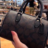 STShop รับหิ้ว / ผ่อนสินค้าแบรนด์