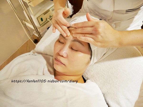 臉部保養【her spa和和恬】#毛孔潔淨護理 #熱石 #生理按摩 #碳酸面膜 (25).JPG