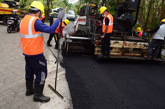 Punya Sampah Plastik 9,52 Juta Ton, Indonesia Bisa Aspal Jalan 190.000 Km