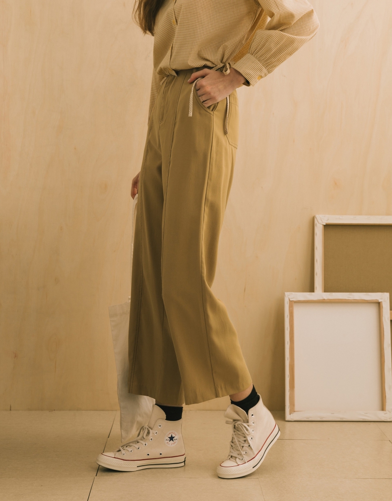 質感霧面蜜桃絨感面料/配色車線設計/有側口袋