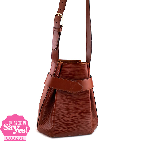 【產品規格】 品牌：LOUIS VUITTON 產地：法國製造 材質：茶色EPI麥穗壓紋牛皮 + 麂皮內裡 尺寸：底部寬27 x 高28 x 厚度15 公分 款式：骨董復古水桶包 鑑定：八成新左右，皮