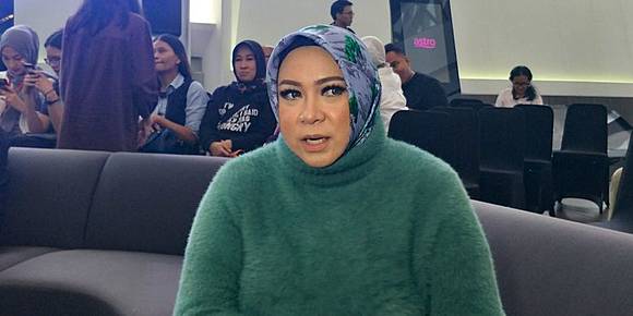 Lirik dan Chord lagu 3 Cinta dari Melly Goeslaw