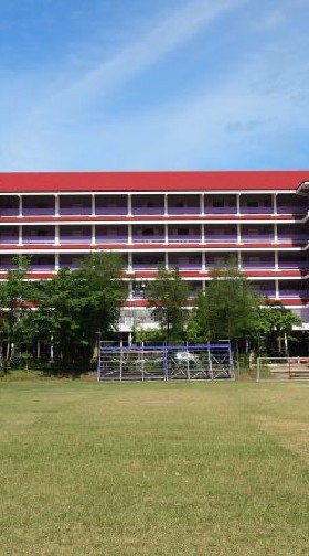 โรงเรียนของบอท
