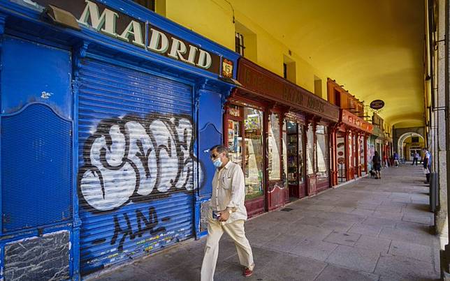 Spanyol Dan Prancis Resesi Ekonomi Eropa Makin Suram Bisnis Com Line Today