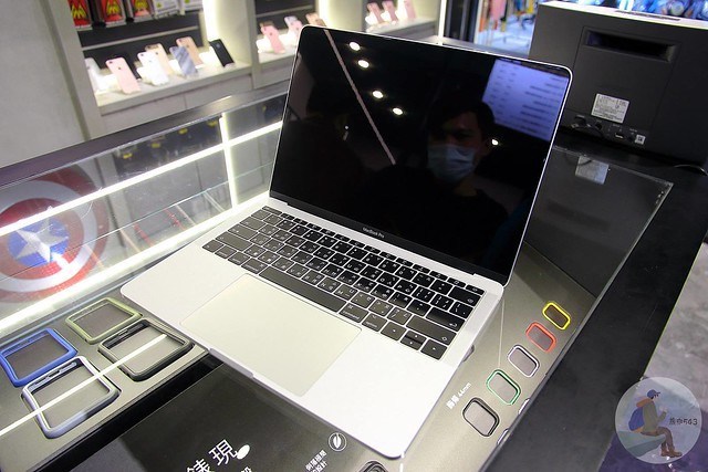MacBook 全機包膜