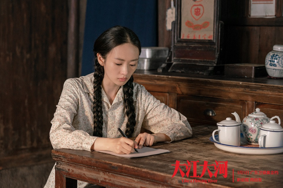 憑清宮宮鬥劇大火的娘娘：《如懿傳》童瑤