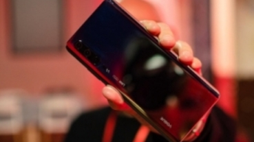 高倍望遠變焦手機：華為 P30 Pro 實機首度現身！