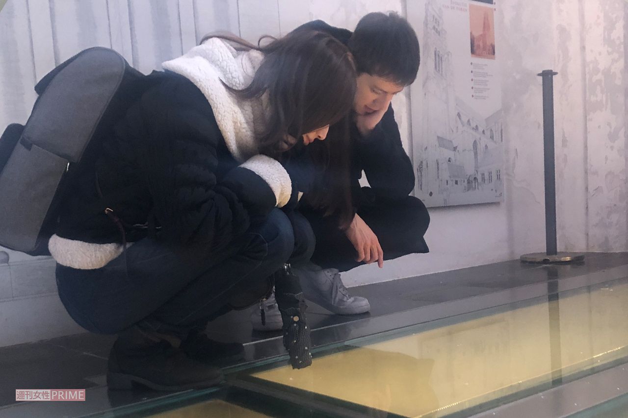 ウエンツ瑛士 ロンドン留学中に 日本人女性とデート 現場撮