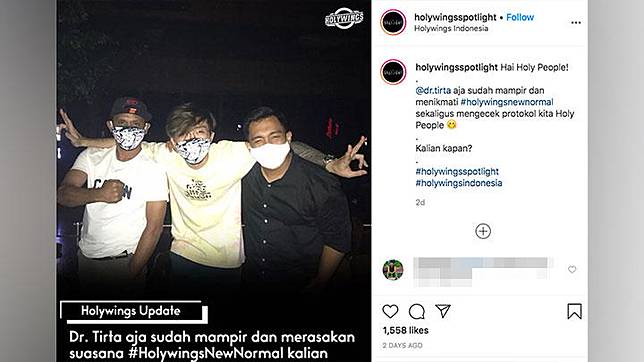 Holywings mengunggah saat dokter Tirta mampir. Instagram/Holywingsspotlight