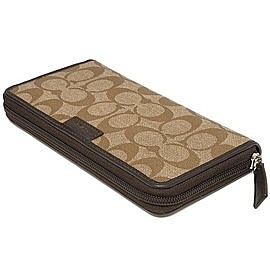 商品品牌：COACH