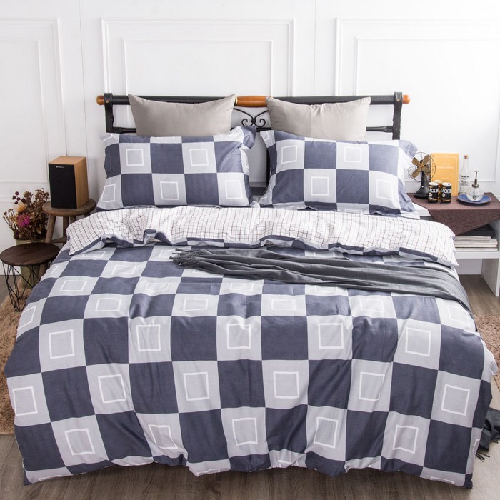 兩用被四件式若要使用超商取貨，僅限一組可放入超商限制之材積大小，二組或二組以上請使用宅配。 。商品尺寸 兩用被四件式 雙人：薄床包x1－5x6.2尺(150x186cm) + 鋪棉兩用被套x1－6x7