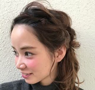 サイドテールのヘアアレンジ選 大人かわいくなりたいならこれ C Channel