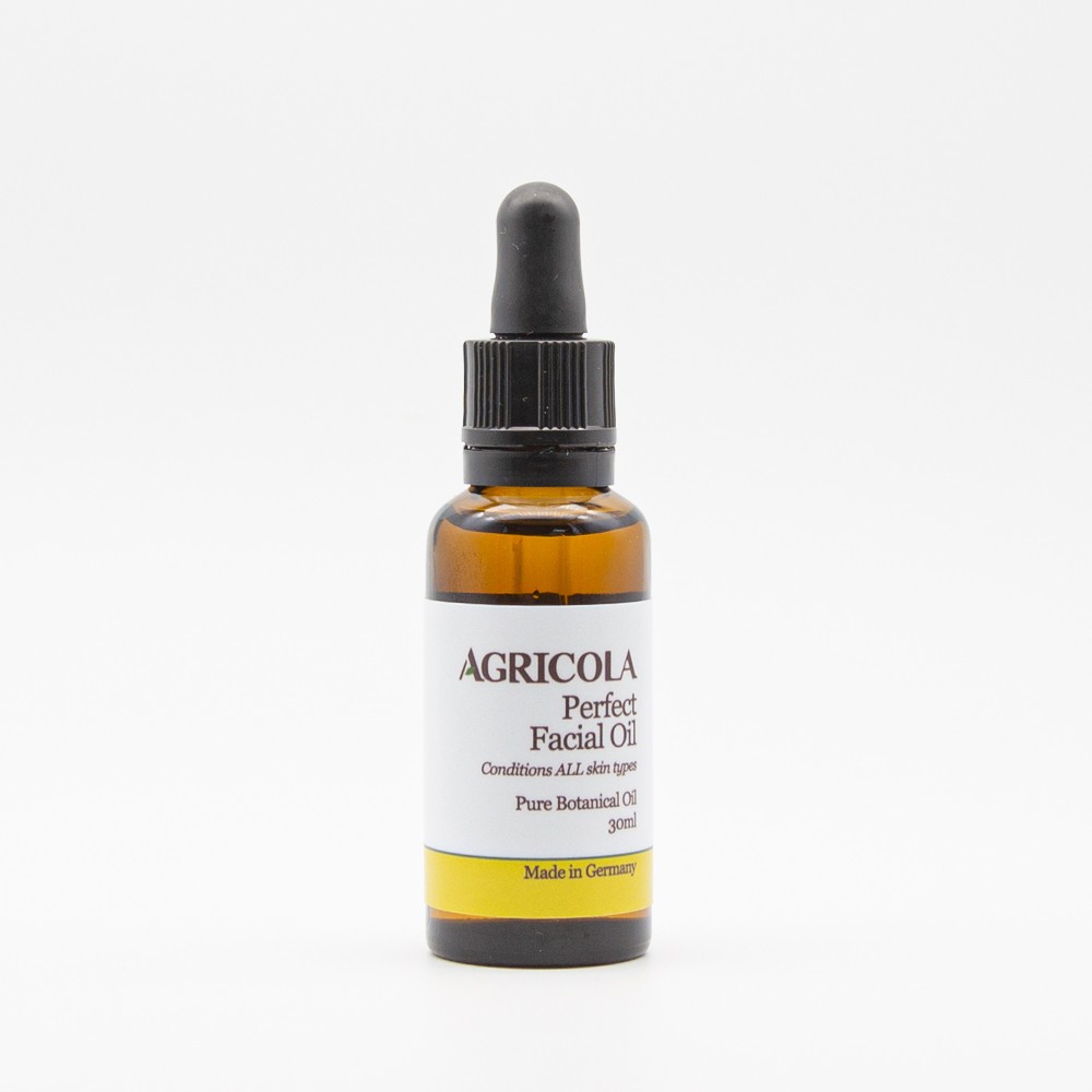 商品描述以帶有莓果香氣的覆盆莓籽油作為配方基礎，打造能為肌膚迅速吸收的輕盈細緻質地，溫柔潤澤並改善暗沉。乳香以及義大利永久花的賦活能量能有效提升肌膚的修護防禦力，與清新療癒的自然植物香氣譜出完美的協奏