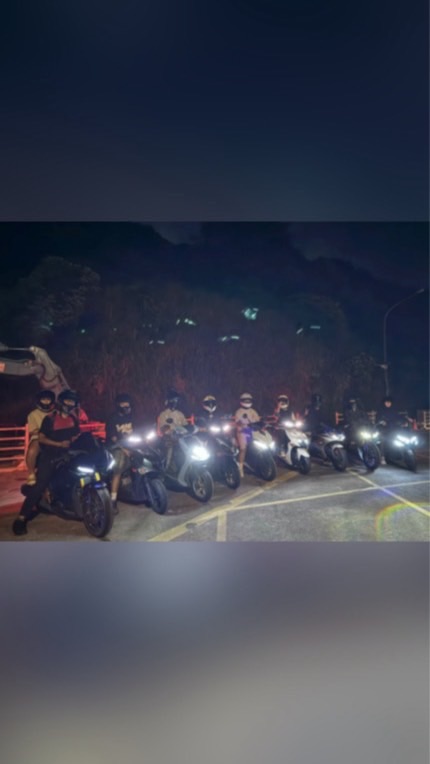 🏍️