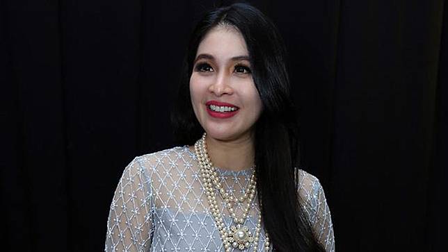 [Bintang] Sandra Dewi