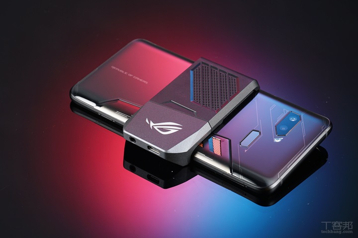華碩 ROG Phone 大全套開箱！重新定義電競手機樣貌