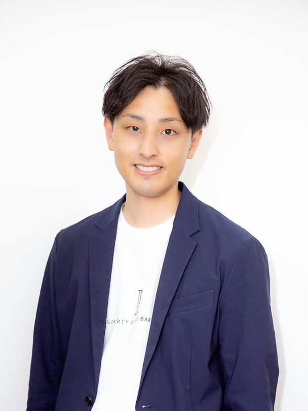 おでこが広いメンズは前髪でカバーしよう Hair