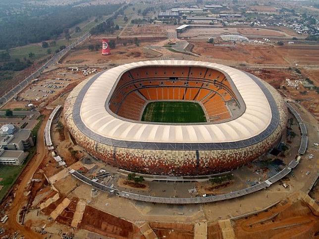 stadion sepak bola