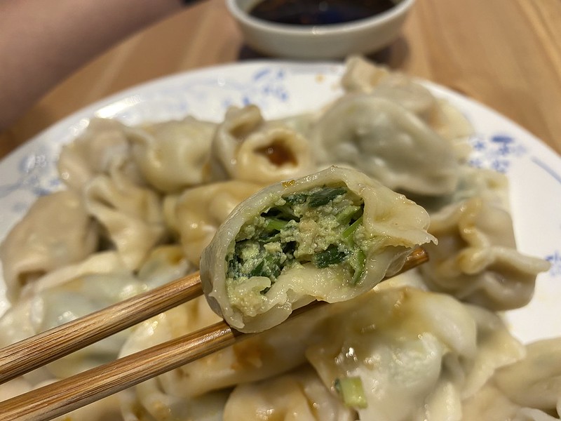 宵夜解饞的好夥伴！月售15萬顆的鮮食煮藝-爆汁手工水餃美味又好吃，真的太幸福啦 @秤瓶樂遊遊