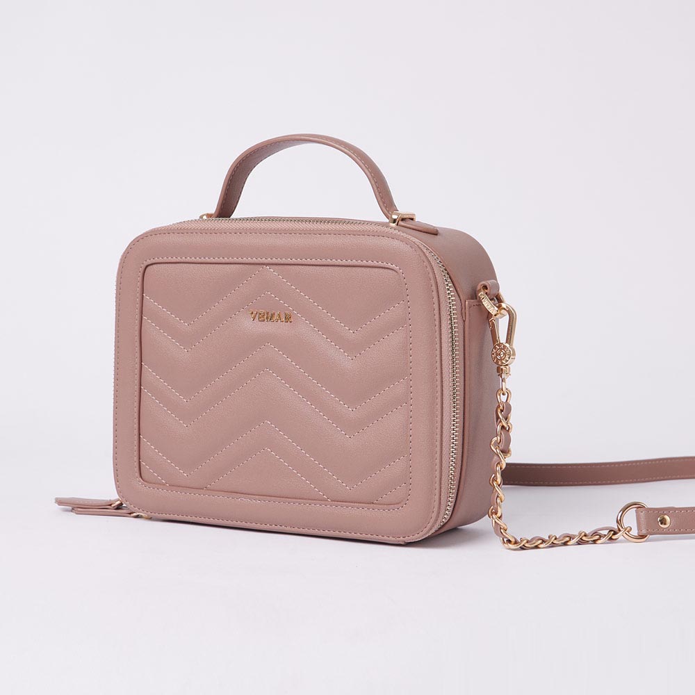 宅配:下單後天隔天出貨，約1~2天送達(不包含例假日)超取:下單後天隔天出貨，約3~4天送達(不包含例假日)預購:依照商品預計出貨日