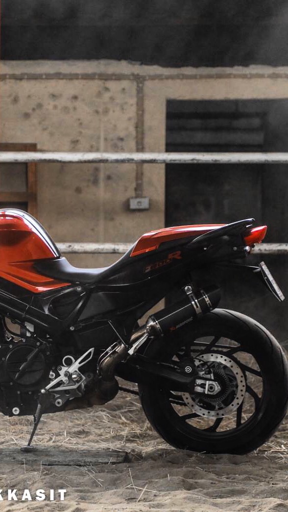 F800R
