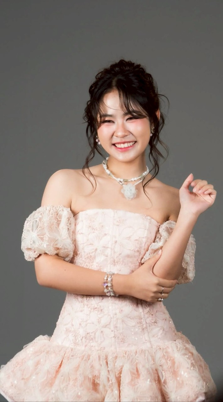 Focus _Yanin Fanclub