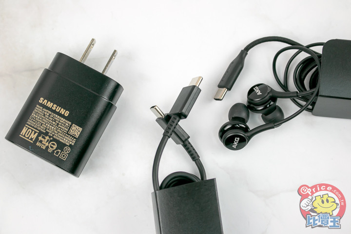 三星 S21 系列 將標配 Galaxy Buds Beyond 真無線耳機？