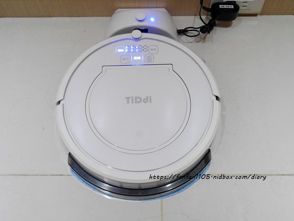 居家清潔【TiDdi鈦敵】V320全新第二代智能規劃掃地機器人 #智能打掃 #自動回充 #水箱拖地 #搖控操作 (27).JPG