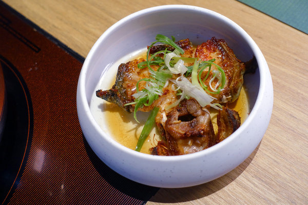 Hi-Q褐藻生活館Hi-Q鱻食，南京三民站不限時餐廳，文創、購物、美食、活動場地租借，網美必備美食養顏鍋，免費WIFI及插座咖啡紅茶免費喝