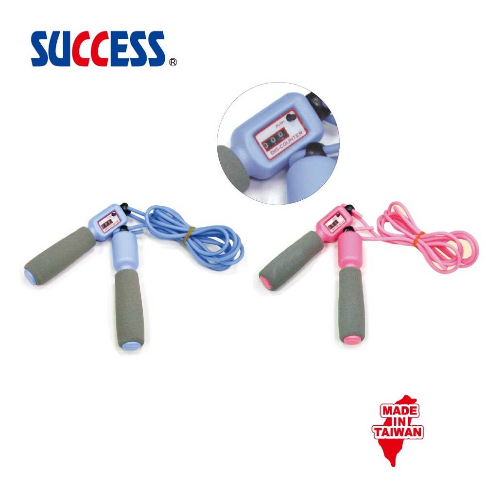 規格繩長270cm繩徑5mm 材質高彈性實心繩膠泡棉 顏色紅藍 長度可調 附計數器可計算運動量方便使用 吸汗防滑泡棉握把使用更舒適 符合台灣玩具檢驗標準不含可塑劑 增加計數功能可計算運動量或已耗之卡路