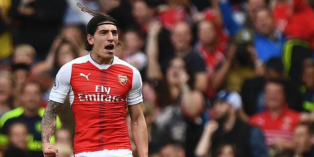 Hector Bellerin (c) AFP