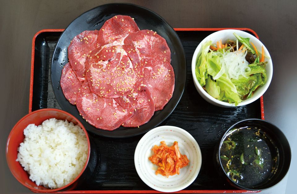 しゃぶしゃぶ 炭火焼肉 うしまる Line Official Account