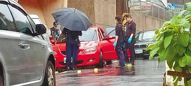 警匪駁火30槍 毒販飲彈亡