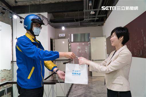 LINE也能叫外送！運費、餐費半價