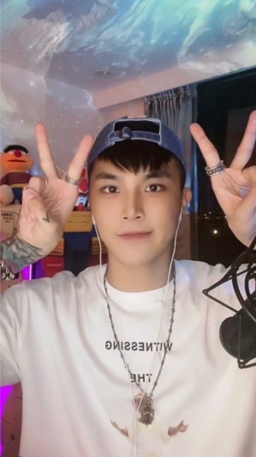 瑋瑋🎧｜小耳朵俱樂部𝔼𝕒𝕣 𝕔𝕝𝕦𝕓