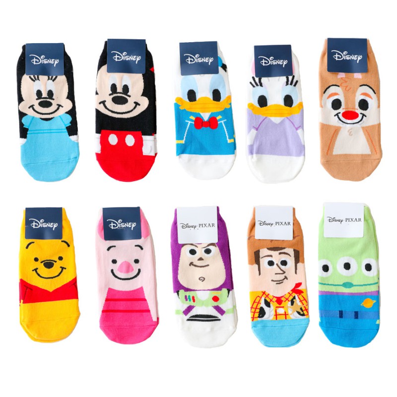 【商品特色】超可愛的迪士尼短襪，一次集齊你的最愛！正韓襪子～ _ 【商品規格】材質：聚酯棉內容物/規格：全長約20cm是否需要組裝：否【買家請注意】☑請詳閱賣場圖片介紹內容及文字，避免造成不必要的誤會