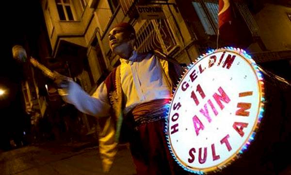 Kisah Para Penabuh Drum Sahur Turki, Profesi yang Kian Terpinggirkan