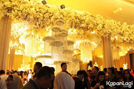 Megah Bagai Istana, Ini Dekorasi Resepsi Momo Geisha & Reza