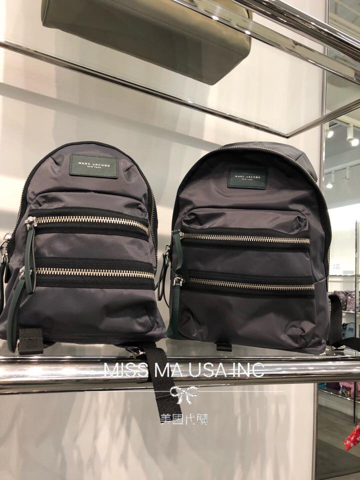 現貨~MARC JACOBS 尼龍真皮寬帶後背包