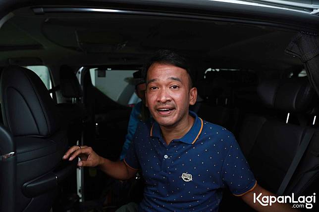 Kronologi Munculnya Isu Ayu Ting Ting Diganti Nagita di Pesbukers