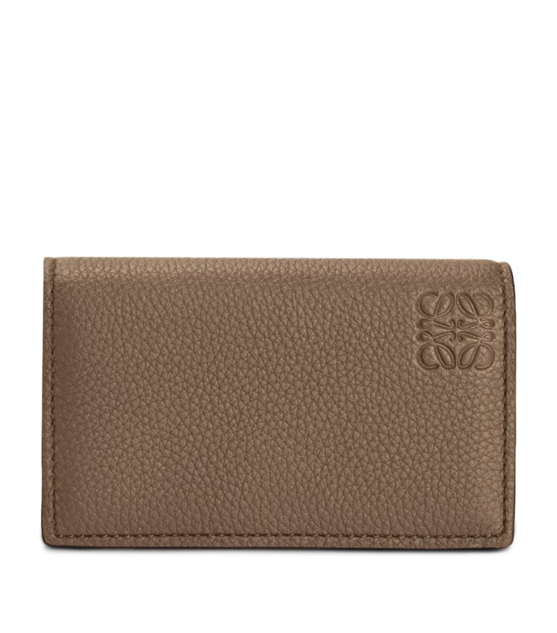 Designed for the modern man, this sleek card holder from LOEWE encapsulates the brands essence in a 