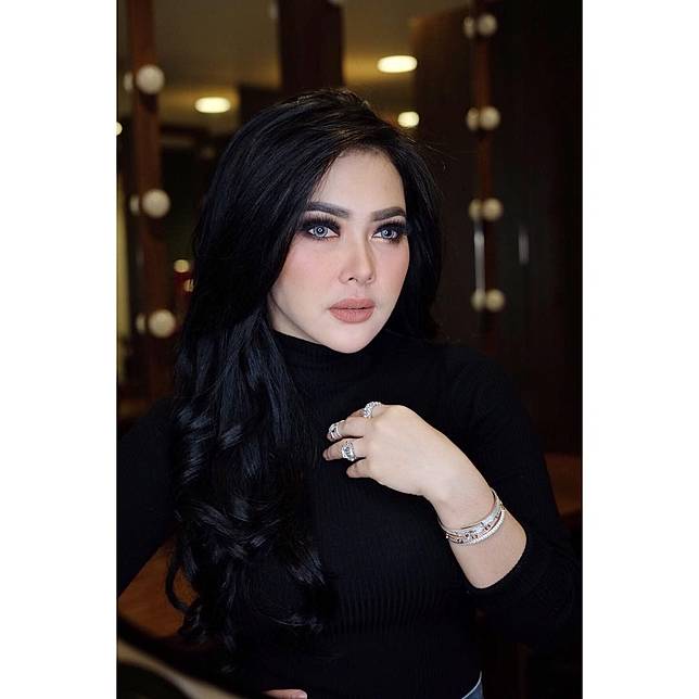 Bikin Melongo, Ternyata Ini Nama Asli 15 Selebriti Indonesia