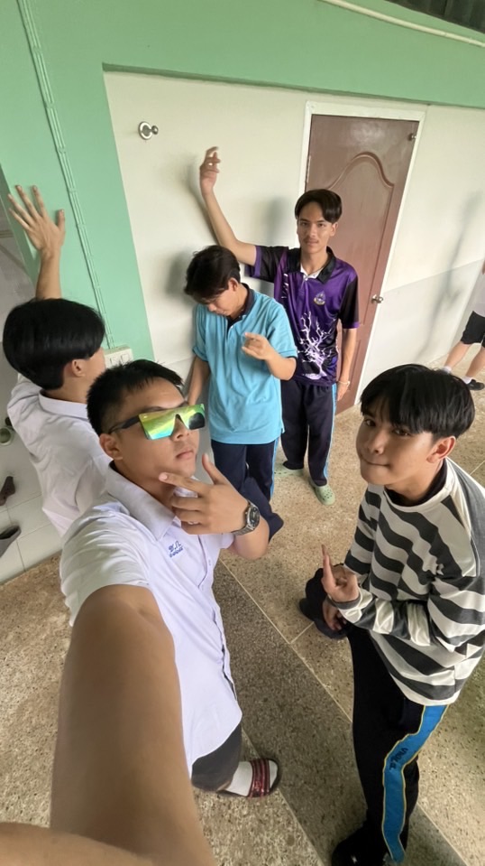 Photo with friends 🤍