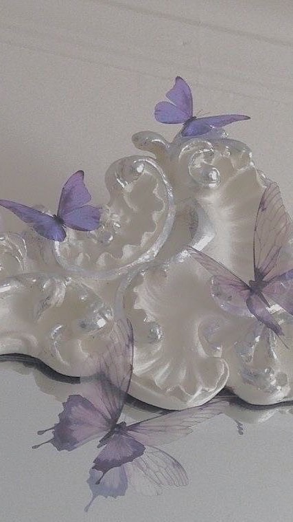 𝑮𝒆𝒏𝒕𝒍𝒚