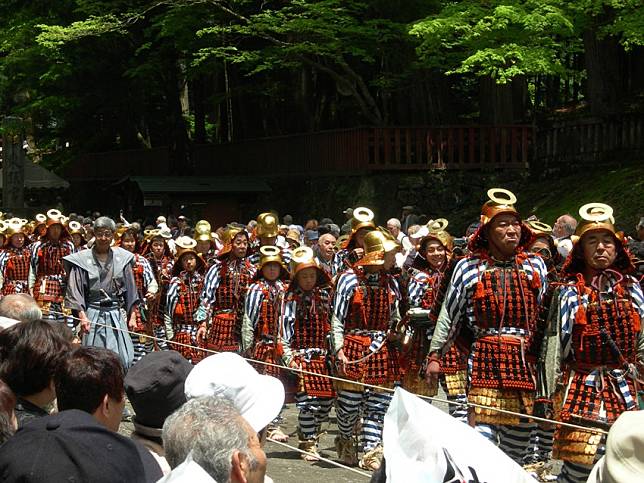 桑山俵四郎『日光東照宮旧祭典略図』明治22年 鬼平金四郎刊（栃木県日光）神輿渡御祭「百物揃千人武者行列」彩色木版画譜 明治時代和本-