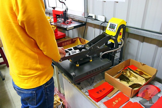 客製化紅包袋燙金流程-熱轉印機推薦