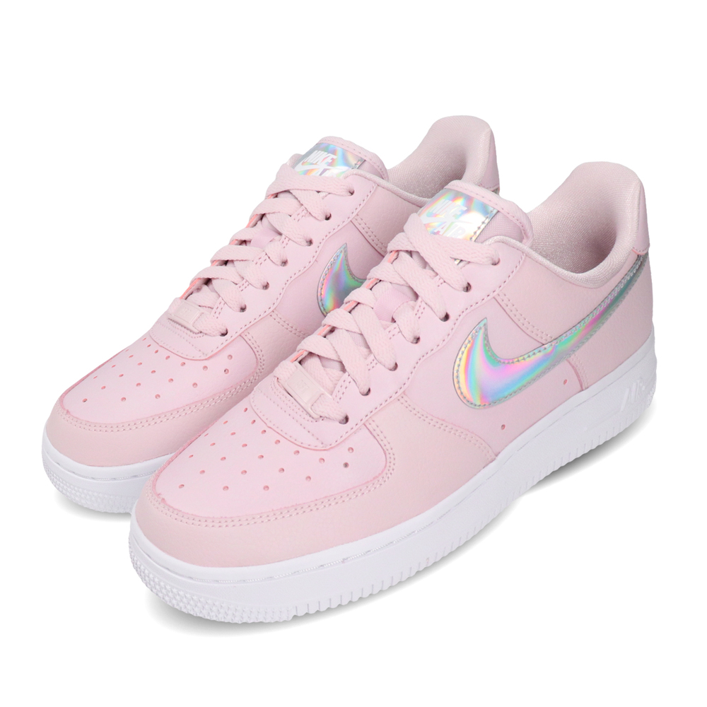 流行休閒鞋品牌:NIKE型號:CJ1646-600品名:Air Force 1 07配色:粉色,白色