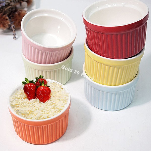 7.5CM條紋布丁盅(六色) A1018 商品介紹 ※此款無附外盒※ ■ 布丁杯、果凍杯、醬料杯、甜品杯、冰淇淋杯、蛋糕模具。 ■ 色彩粉嫩柔和，質地迷你輕巧好使用。 ■ 耐高溫，可重複使用 烘焙小配